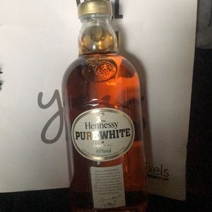 Hennessy Pure White